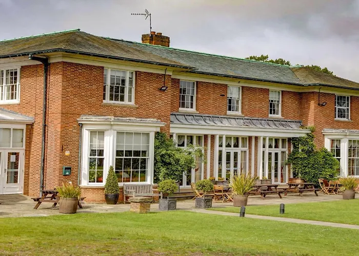 Best Western Plus Kenwick Park Hotel